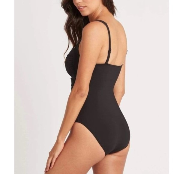 SEA LEVEL Essentials Twist Front Multifit Swimsuit - Picture 2 of 7